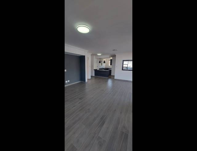 2 BEDROOM APARTMENT FOR SALE IN UMHLANGA RIDGE